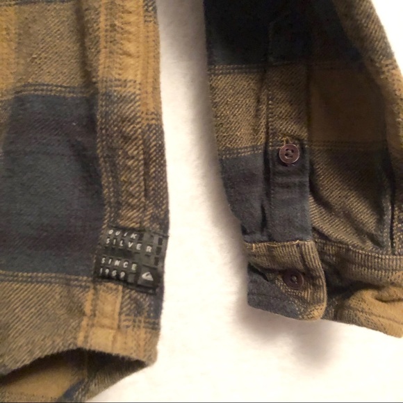 Boy’s Quiksilver flannel button up shirt - Picture 5 of 6
